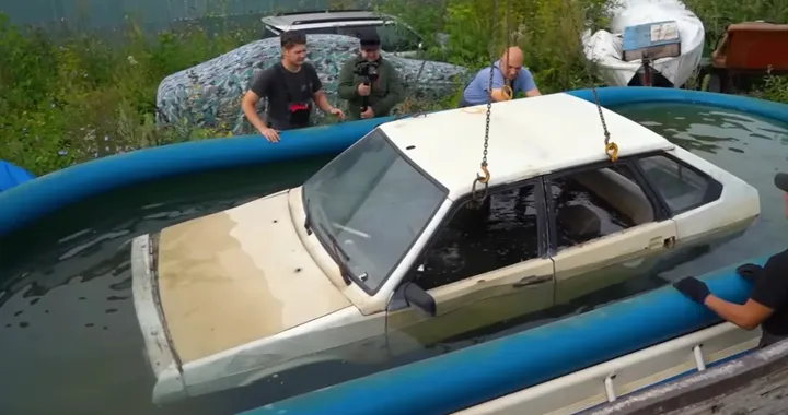 Riaccende il motore dopo un anno nell'acqua salata: l'esito