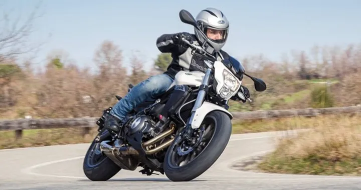 Benelli BN302 Demo Ride: diventa tester!
