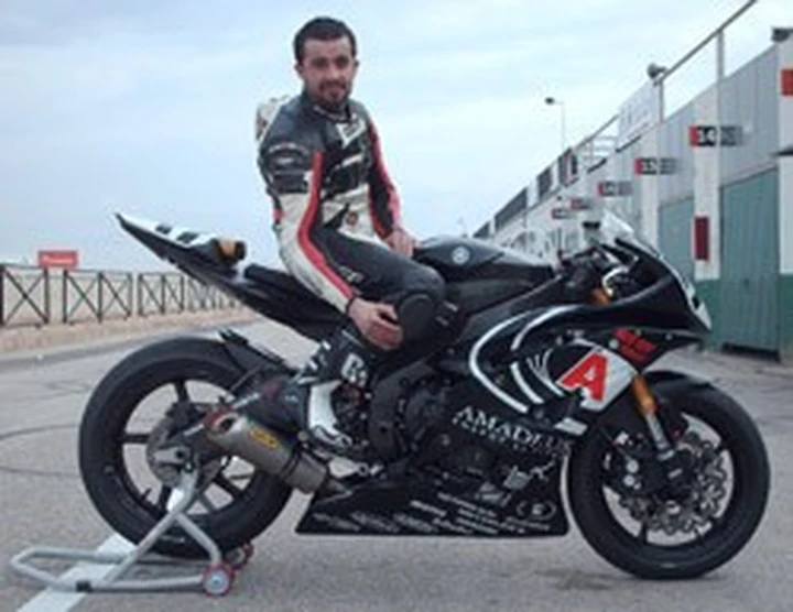 Primo test per la Yamaha R1 del Team Amadeus X One