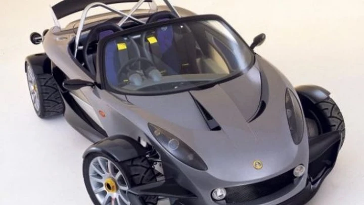 Caterham: il nuovo modello deriverà dalla Lotus Elise prima serie?