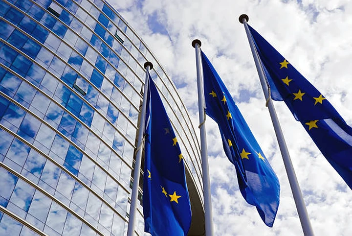L’UE valuta nuovi dazi sulle ibride plug-in cinesi: cosa può cambiare