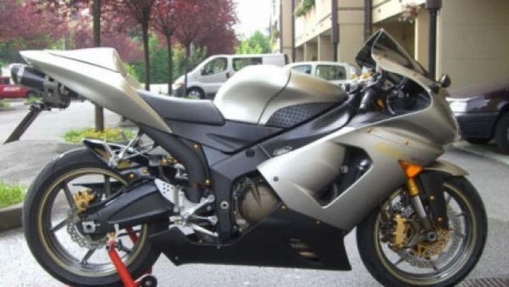Foto del giorno: Kawasaki ZX-6R con scarico Exan Full carbon