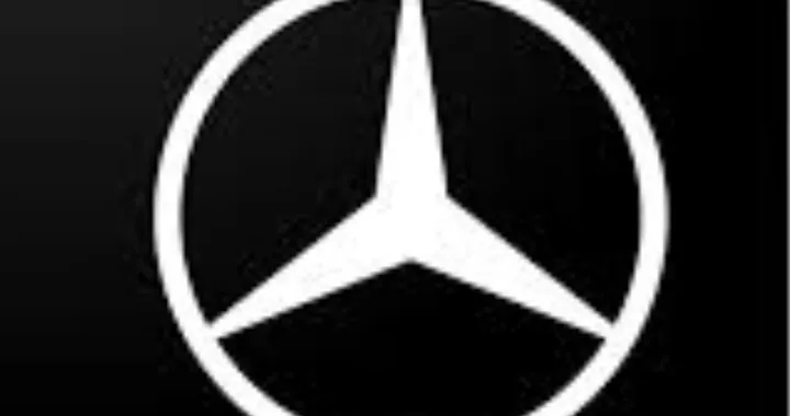 Mercedes rinnova il logo e non lo comunica a nessuno