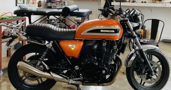 Honda CB1100 o CB750? Questa trasformazione ti farà dubitare del tempo