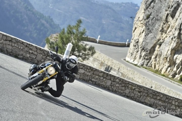 BMW R NineT 2014: il nostro test su strada