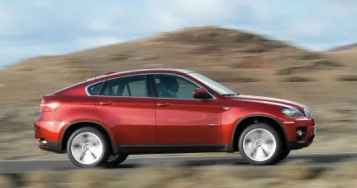 BMW X6: presto sarà anche a 5 posti