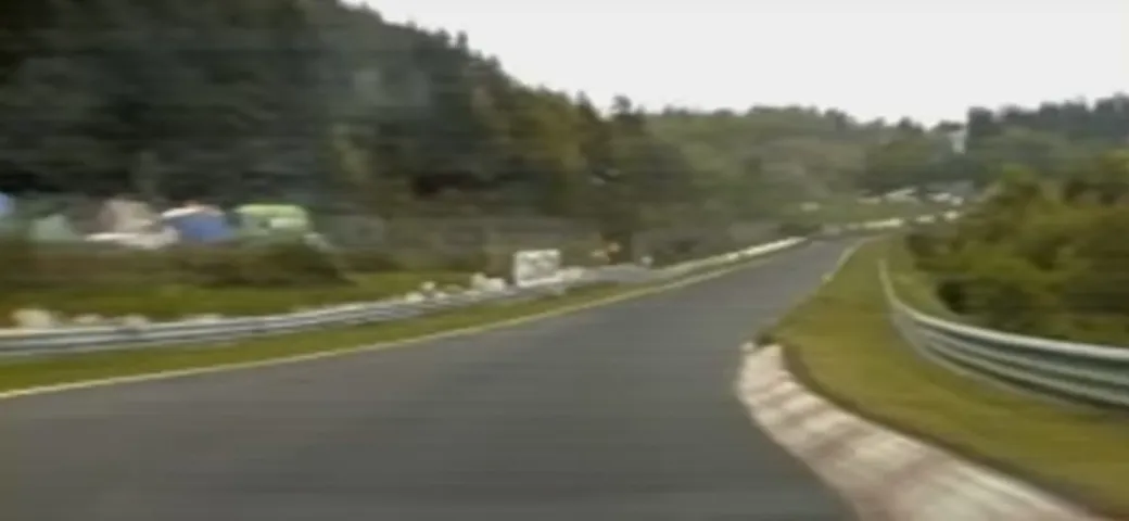 La Porsche 956 con Derek Bell al Nurburgring [Video on board]
