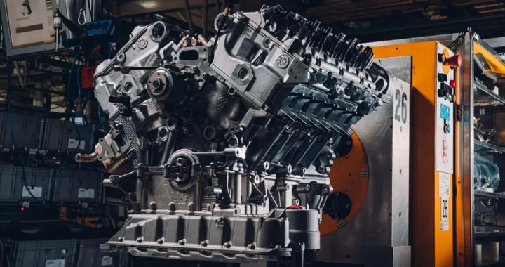 Porsche brevetta un motore W12: possibile ritorno nel Gruppo VW