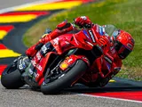 Sprint Race infuocata a Brno: Marquez trionfa, Acosta incalza, Bastianini rinasce