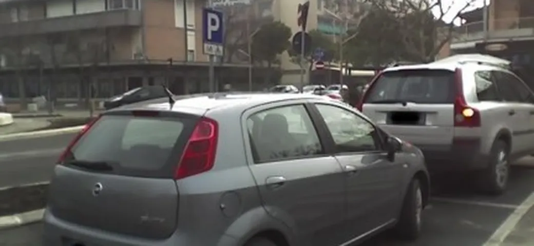 Se a Pero piangono per i posteggi, Ravenna non ride
