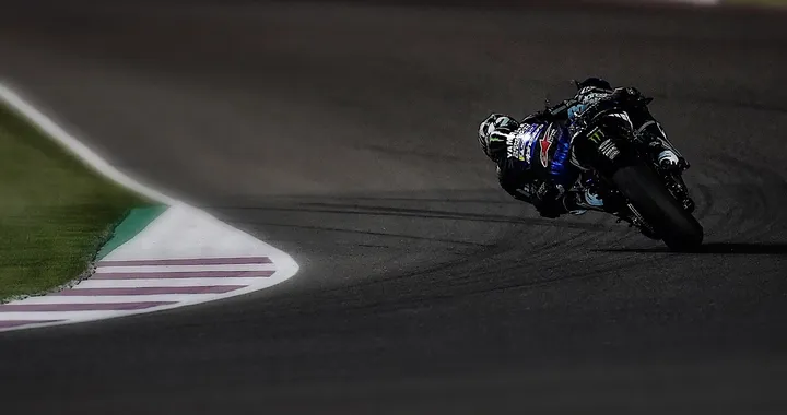 MotoGP pole-sberla di Vinales davanti a Dovizioso e Marquez. Male Rossi.