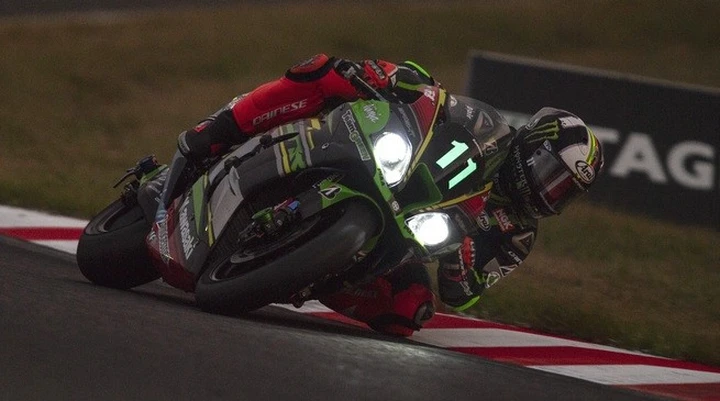 8h Suzuka: Kawasaki con Rea, Haslam e Razgatlioglu