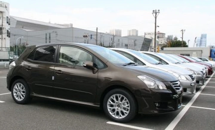 Toyota Blade - una Auris da 280 cavalli