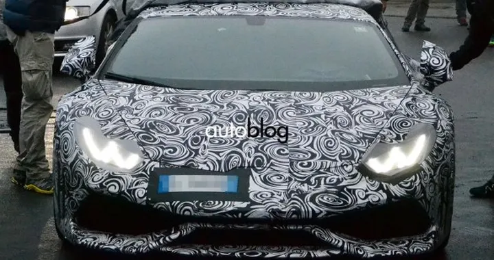 Lamborghini V10: nuove foto spia