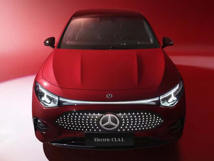 Grazie alle nuove batterie, le auto elettriche di Mercedes costeranno meno