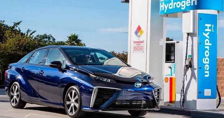 Auto a idrogeno, come funzionano e quali sono i vantaggi delle fuel cell