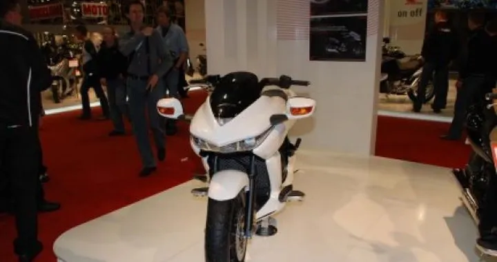Honda DN-01 vi aspetta per una prova