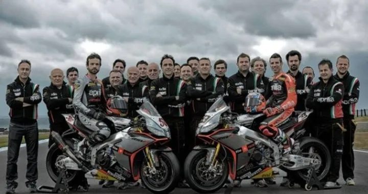 Magny Cours,  due “doppiette” Aprilia con Guintoli e Melandri. Strategia iridata autolesionista?