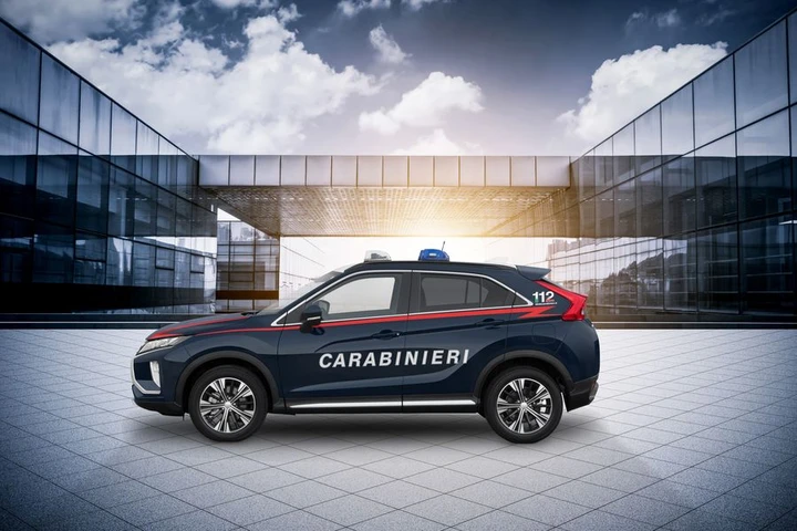 Mitsubishi Eclipse Sport: due esemplari consegnati ai Carabinieri
