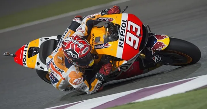 MotoGP Austin, Marquez “vola” … a piedi e in moto: pole da record!