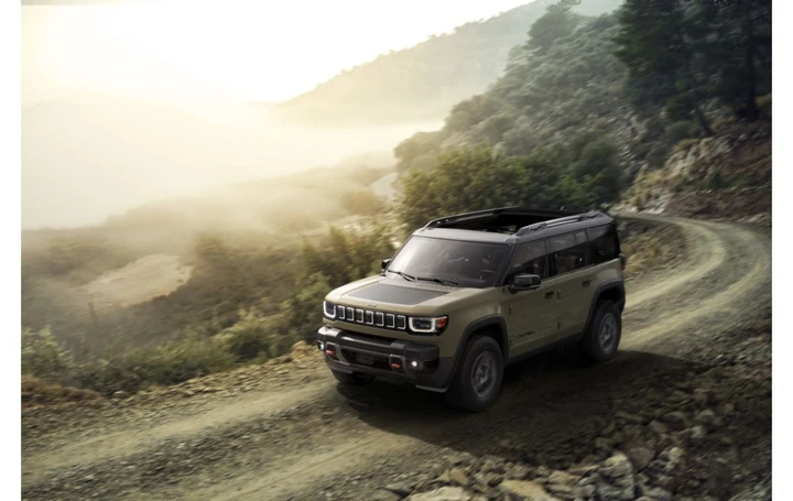 Jeep Recon, il primo SUV elettrico Trail Rated con 650 CV