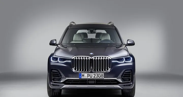 BMW X8: registrata la denominazione della versione sportiva M