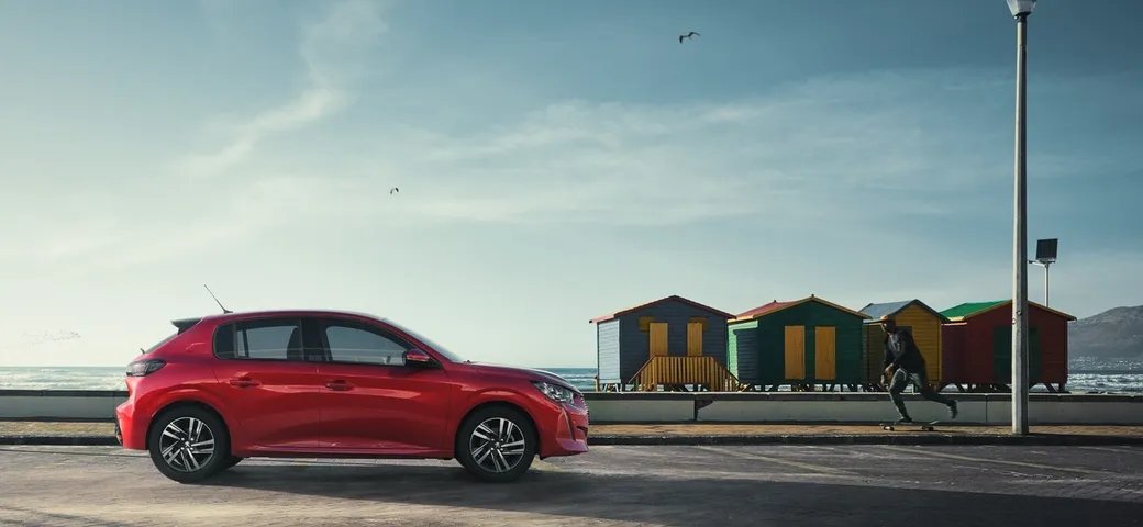 Peugeot 208 PureTech 75 Allure e Allure Pack: i nuovi allestimenti