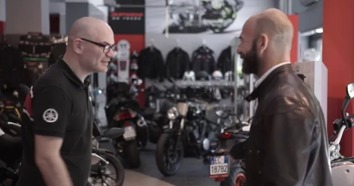 MotoplatinumBOX per Yamaha TMAX 2015