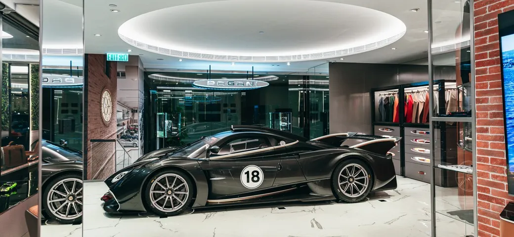 Pagani Automobili apre un nuovo showroom a Hong Kong