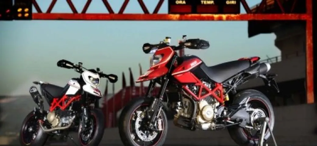 Ducati Hypermotard 1100EVO SP in arrivo a Febbraio nei Ducati Store