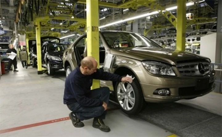 Mercedes-Benz: gli operai sabotavano le vetture in produzione