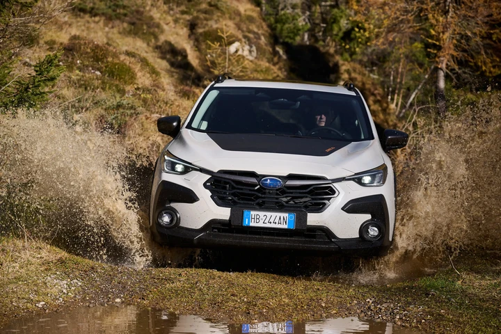 Subaru CROSSTREK 4WILD: spirito outdoor e tecnologia e-BOXER