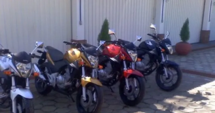 Nuove immagini rubate della Honda CB300R