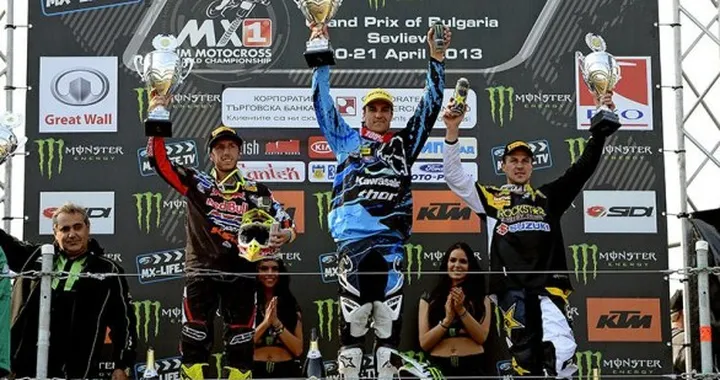 Motocross: Paulin vince in Bulgaria, 2° Cairoli, 3°Desalle. Ancora Herlings in MX2