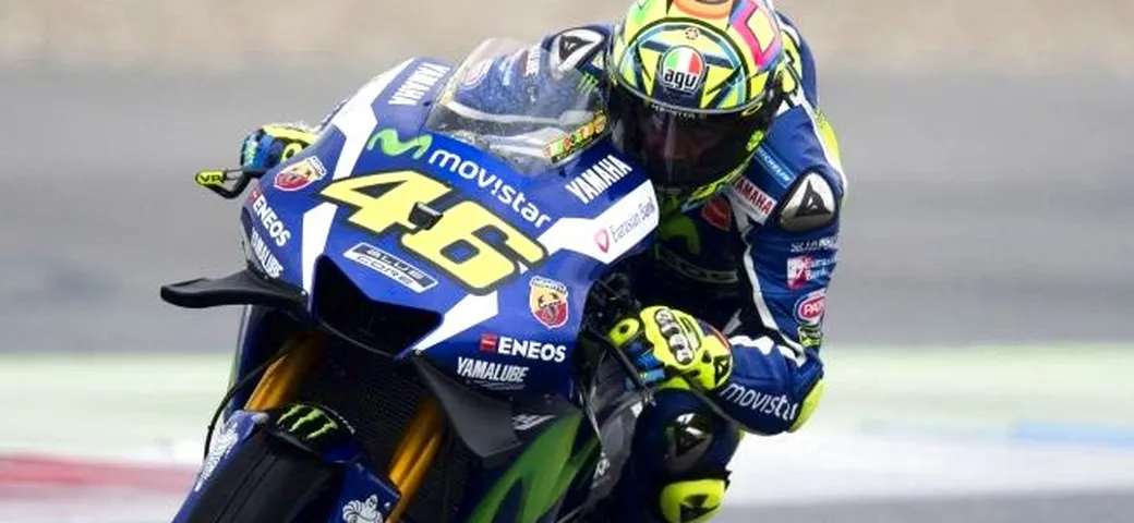 Rossi in 1a fila ad Assen: 