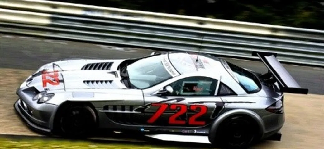 Mercedes McLaren SLR 722 GT: i dettagli tecnici