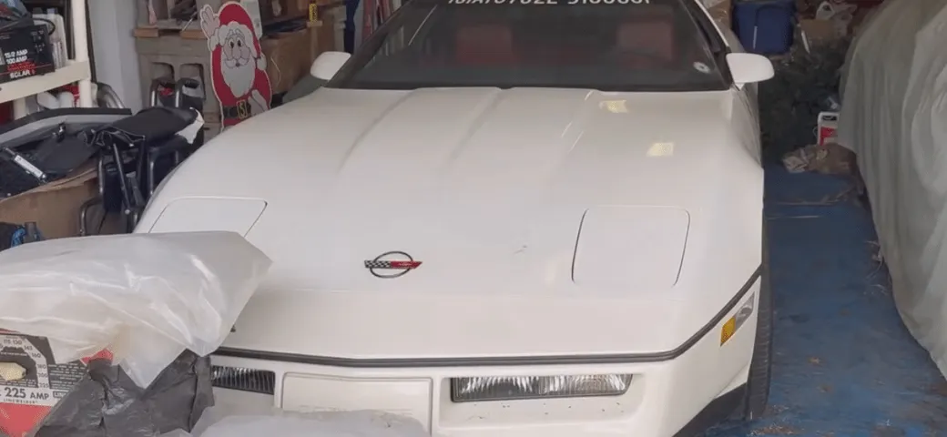 La prima Chevrolet C4 Corvette ritrovata dopo 30 anni: per comprarla serve un mutuo