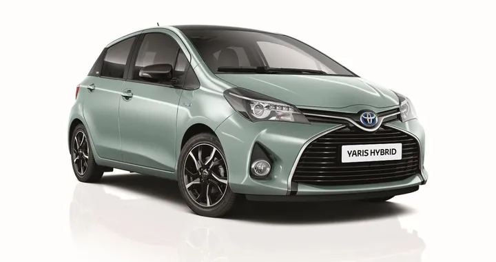 Toyota Yaris Hybrid by Glamour