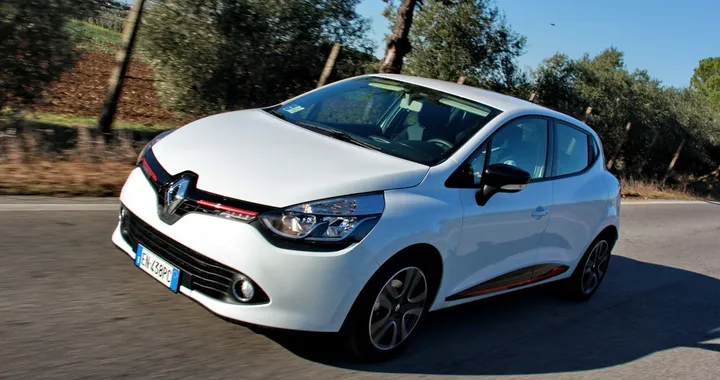 Renault Clio 1.5 dCi e Clio 900 TCe: informazioni, prezzi e prova