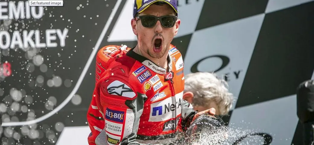 Lorenzo trionfa al Mugello: 