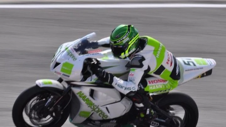 WSS: Michele Pirro vince ad Imola. Sofuoglu e Laverty gli regalano la vittoria