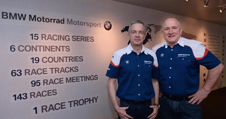 WSBK 2016: BMW lancia la sfida con 4 S1000RR
