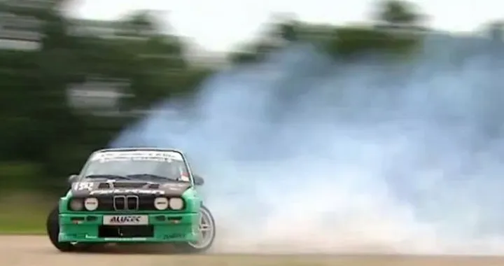 Drift da record: il più veloce al Mondo a 179.59 km/h