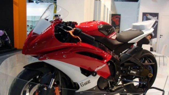 Presentate all'Eicma di Milano tre Yamaha firmate Assobike