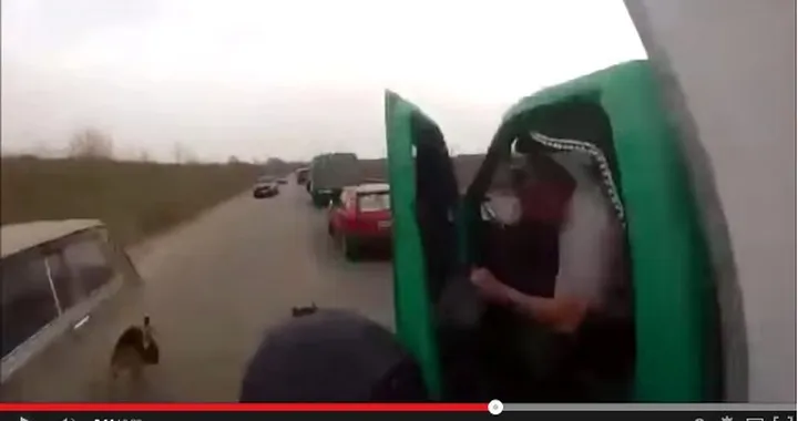 Sorpasso azzardato in Russia [Video]