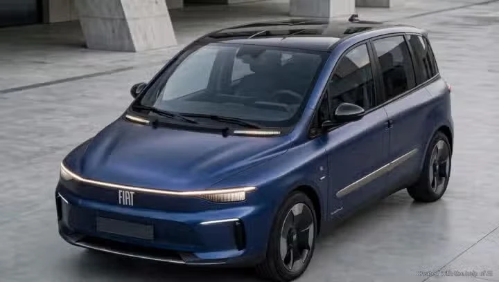 Nuova Fiat Multipla, ritorna la soluzione che la rese unica: sei posti su due file