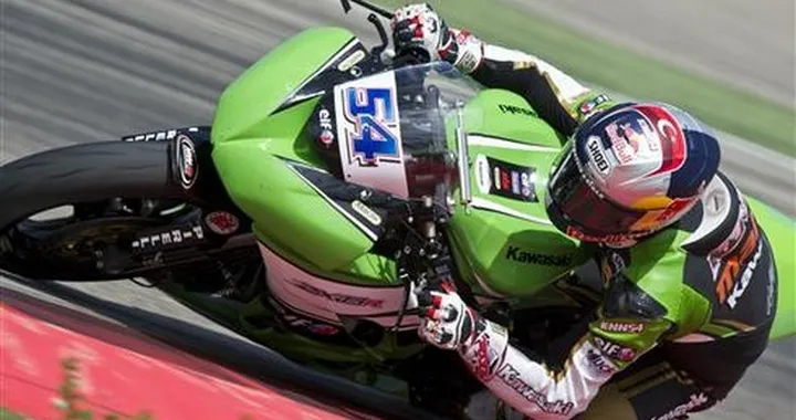 Supersport Aragon 2014: vittoria per Sofuoglu, 4° Zanetti. out Jules Cluzel