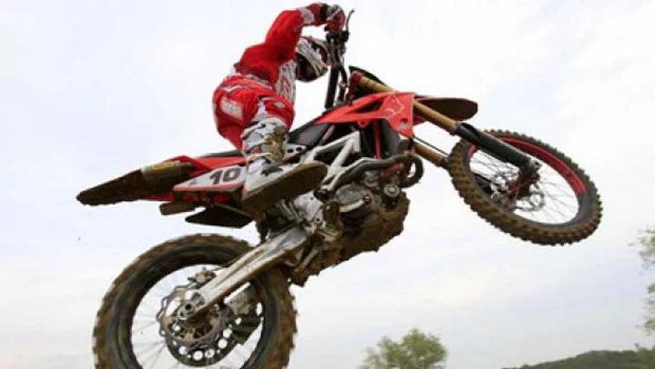 26°Airoh Starcross: Aprilia pronta al via