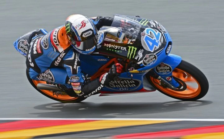 Moto3, GP di Germania: Alex Rins trionfa al Sachsenring