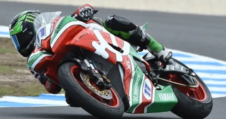 Supersport: Lowes domina anche le Q2, secondo Sofuoglu, Rolfo non tiene il passo